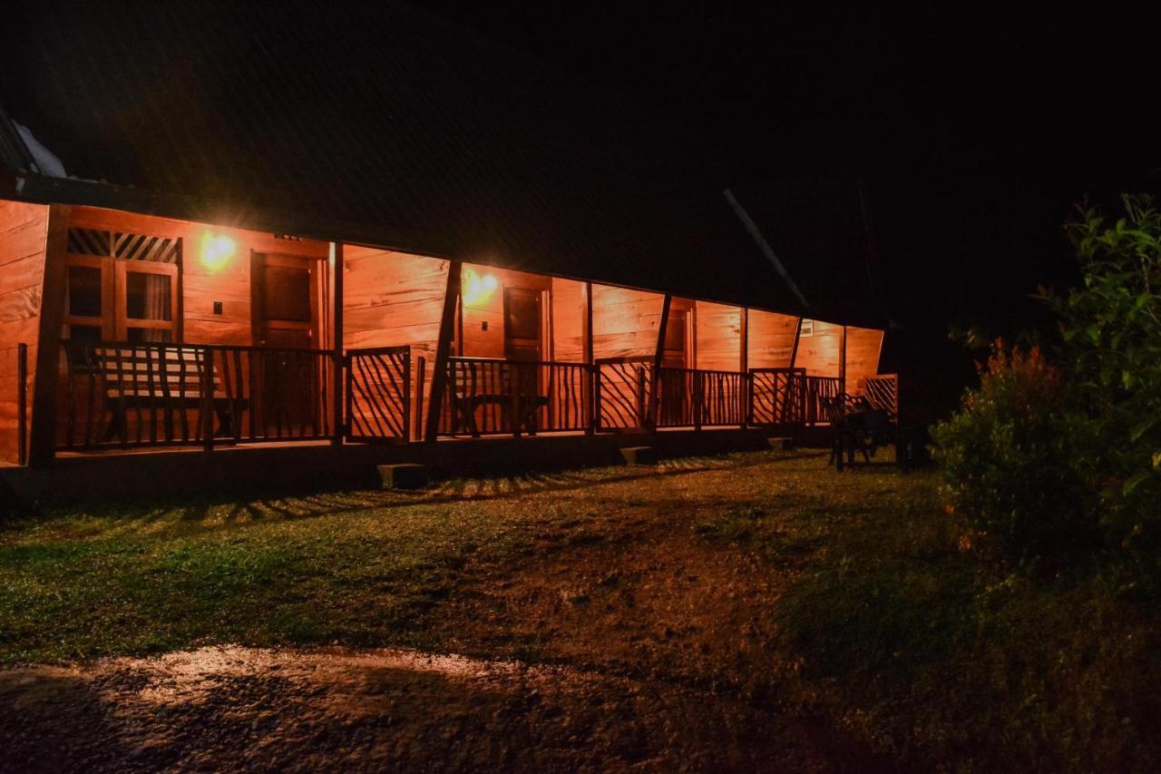 Cinnamon Village Sinharaja دينيايا المظهر الخارجي الصورة